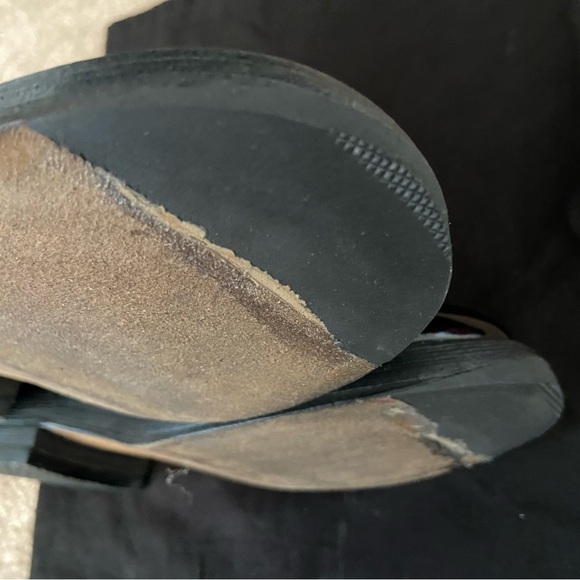 Chanel 2017 Cuba Cruise Collection Patent Leather Colorblock Oxfords Lac… - Picture 10 of 14